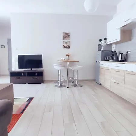 Pilsudskiego 11 By Homeprime *